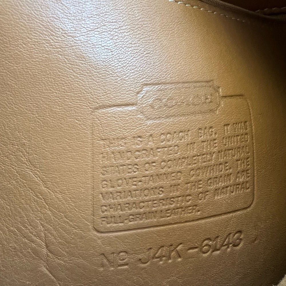 Coach Vintage Camel and Chocolate Brown Lined Shoulder Bag - Picture 11 of 15